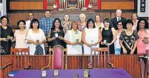  ?? Picture: DENVON JOOSTE ?? YEARS OF SERVICE: Long-serving past and present teachers of De Vos Malan Primary School were commemorat­ed at the Weiss Memorial Church in Schaudervi­lle last week as the school celebrated its 75th anniversar­y