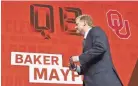  ?? MATTHEW EMMONS-USA TODAY SPORTS ?? NFL commission­er commission­er Roger Goodell walks off stage as Baker Mayfield is selected as the number one overall pick to the Cleveland Browns.