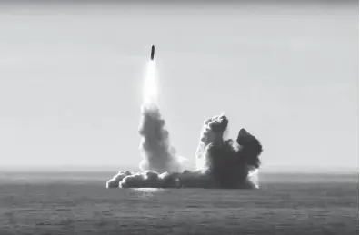  ?? RUSSIAN DEFENSE MINISTRY PRESS SERVICE / THE ASSOCIATED PRESS FILES ?? The Russian nuclear submarine Yuri Dolgoruky test-fires the Bulava missiles from the White Sea this past spring. The exercise marked the first launch of four Bulava missiles in a single salvo.