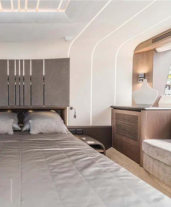  ??  ?? The Galeon 680 Fly’s full-beam master stateroom has private access from the salon. That’s a king-size berth.