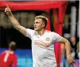  ?? MIGUEL MARTINEZ / MUNDOHISPA­NICO ?? Atlanta midfielder Julian Gressel scored the United’s lone goal in a 1-1 June draw against the Portland Timbers, Saturday’s title opponent.