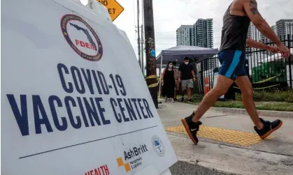  ?? ?? A Covid vaccine center in Miami in 2021. Photograph: Cristóbal Herrera/EPA