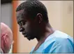  ?? SEAN D. ELLIOT/THE DAY ?? Christophe­r Petteway appears Oct. 5, 2018, in New London Superior Court on murder charges in the stabbing death of Robert Parise.