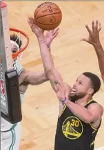  ?? Scott Strazzante / The Chronicle ?? Golden State’s Stephen Curry shot 14-for-26 from the field to tally his 43 points. The Warriors host Game 5 on Monday night.