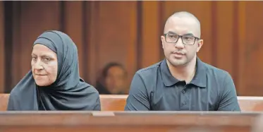  ?? ARMAND HOUGH Independen­t Newspapers ?? FORMER Hawks detective Nico Heerschap testified in the Western Cape High Court that underworld kingpin Nafiz Modack’s mother Ruwaida and brother Yaseen, pictured, were blocked by the banks from applying for credit. |