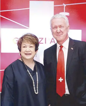  ??  ?? Swatch Philippine­s president Virgie Ramos and Swiss Ambassador Ivo Sieber