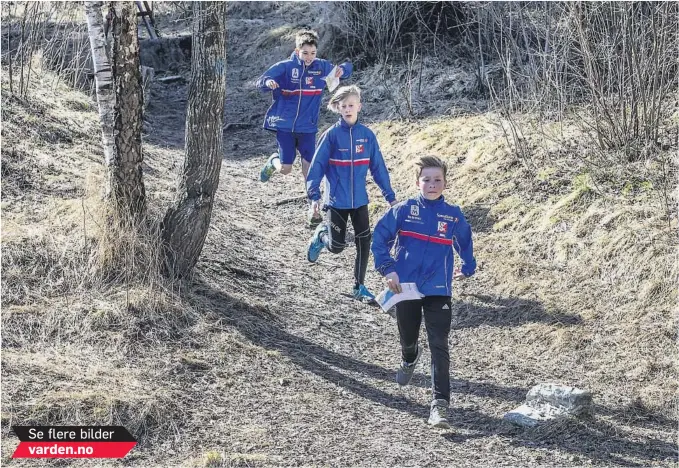  ?? BEGGE FOTO: MORTEN SKIFJELD ?? FLOTT INNSATS: Max Jonas Gjaerum Weiser, Sindre Flatin Erichsen og Leo Martinez Rollefsen fra Skien OK fant alle postene under Vårsleppen på Heistad søndag.