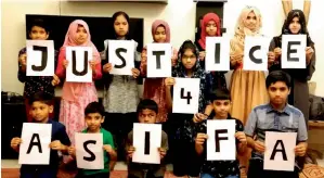  ?? Supplied photo ?? A group of children shows solidarity with the ‘Justice for Asifa’ movement in India during a prayer meet in Dubai on Saturday. —