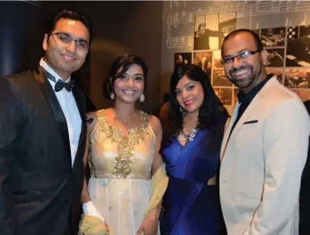  ?? TOM SANDLER PHOTOS FOR THE TORONTO STAR ?? Kundan and Surbhi Joshi with Anu Vittal and Vishal Misra at the Desi Achievers Awards.