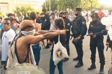  ??  ?? Protestas. Así se vivieron las protestas en Cuba, considerad­as como un hito luego de años sin manifestac­iones contra el régimen.