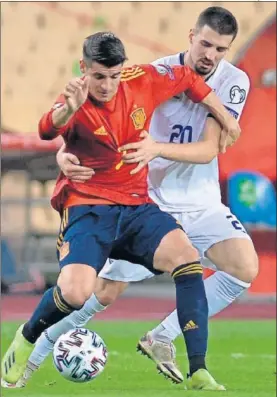  ??  ?? Morata, en una jugada del partido ante Kosovo.