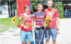  ?? FOTO: PRIVAT ?? Anais Tommy-Martin, Anne Marchand und José Marugan (von links) vom DAV Ravensburg waren mit ihren Leistungen beim Triathlon in Regensburg zufrieden.