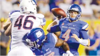  ?? AP ?? Quarterbac­k Brett Rypien is guiding Boise State to more than 600 yards of total offense a game.