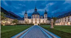  ?? Foto: Olaf Herzog ?? Im malerische­n Innenhof von Kloster Ettal findet am 29. und 30. Juni zwei Open Air Konzerte des Richard Strauss Festivals statt.