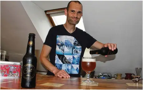  ??  ?? Jérôme Gauthier a conçu la recette de la bière Cat.