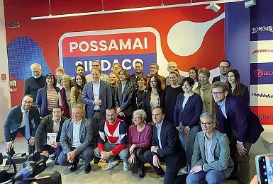  ?? ?? Affiatati
Le candidate e i candidati in campo per le comunali di Vicenza, in programma a maggio