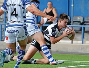  ?? Ste Jones - RLPIX.COM ?? ● Widnes in action against Halifax on Sunday