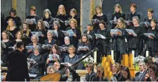  ?? FOTO: HORST HÖRGER ?? Große Besetzung, großes Konzert: Henry Purcells „King Arthur“wurde in der Pauluskirc­he zum Gesamtkuns­twerk.