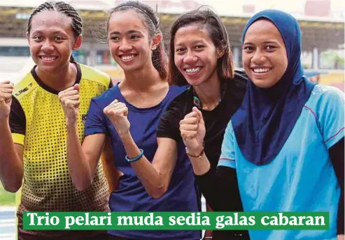  ?? FOTO: ?? SKUAD 4X100 meter negara (dari kiri) Norris, Fathin, Zaidatul dan Azreen pada sesi latihan atlet, semalam.