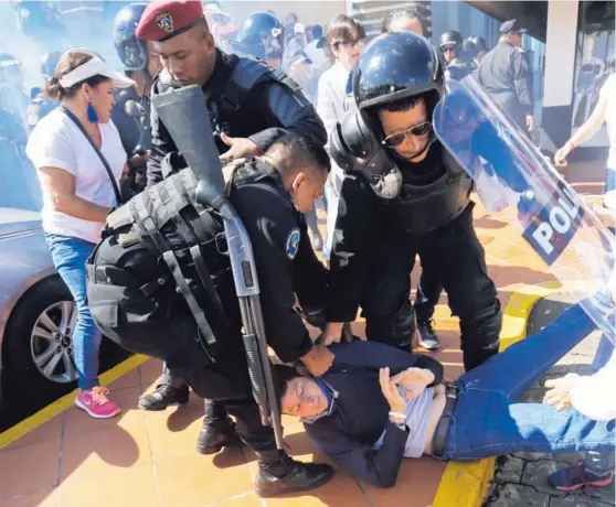  ?? AP ?? Parte de las detencione­s ocurridas el domingo, en Managua, en protestas contra el gobierno de Daniel Ortega.