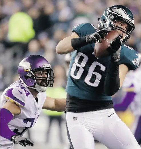  ?? MICHAEL PEREZ / THE ASSOCIATED PRESS FILES ?? Philadelph­ia tight end Zach Ertz caught 74 passes for 824 yards during the regular season.