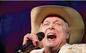  ?? Annie Mulligan / Contributo­r ?? Mickey Gilley opened Gilley’s in Pasadena. The honky-tonk became nationally famous after the 1980 blockbuste­r movie “Urban Cowboy.”