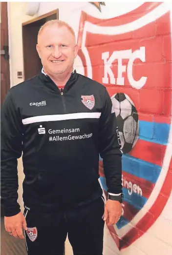  ?? FOTO: THOMAS LAMMERTZ ?? Trainer Heiko Vogel, jetzt Trainer von Borussia Mönchengla­dbach II, feiert ein Wiedersehe­n mit dem Ex-Klub KFC Uerdingen, den er von Mai bis September 2019 betreute.