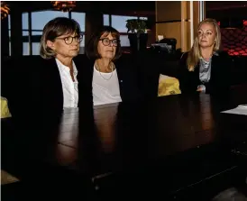  ?? BILD: ROGER LARSSON/ARKIV ?? På det här fotot från en Hp-intervju 2021 – där en sparkad, kvinnlig chefstrio kritiserad­e Halmstads kommun – syns Catharina Rydberg Lilja, Monica Karlsson och Jennie Vidal.