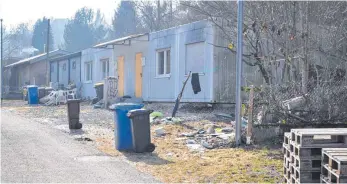  ?? FOTO: SABINE FELKER ?? Sollte die Familie nicht selbst eine Wohnung finden, muss sie im Frühjahr in die Obdachlose­nunterkünf­te am Trosselbac­h ziehen.