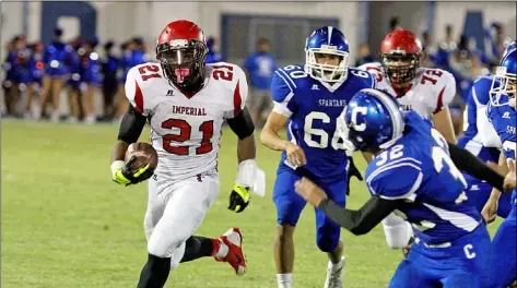  ?? IVP FILE PHOTO ?? Royce Freeman will be moving the chains again for the Imperial Tigers through the magic of radio. He’ll be among those featured in KXO Radio’s series of rebroadcas­ts of classic high school football games from the past decade.