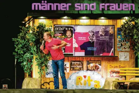  ?? Foto: Anna Kondratenk­o ?? Mario Barth präsentier­t in der Schwabenha­lle sein Programm „Männer sind Frauen“.