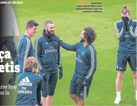  ??  ?? MERENGUES. Karim Benzema, Gareth Bale y compañía entrenaron ayer con bastante confianza.