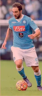  ?? LAPRESSE ?? Gonzalo Higuain, 27 anni, terza stagione al Napoli