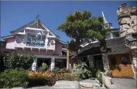  ?? LAURA DICKINSON — TNS ?? The entrance to Madonna Inn's Alex Madonna's Gold Rush Steak House in San Luis Obispo. For four straight years, the Madonna Inn has been the victim of an unusual heist.