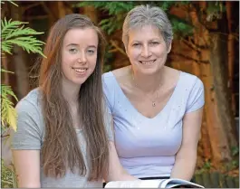  ??  ?? RESULT: Amy, with mum Elaine, is going to medical school after a gap year