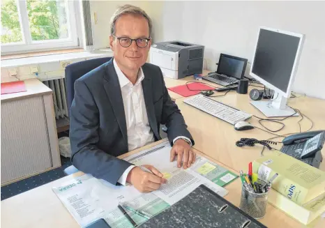  ?? FOTO: VIN ?? Alexander Boger ist als Leiter der Ravensburg­er Staatsanwa­ltschaft auch für unnatürlic­he oder unklare Todesfälle in der Region zuständig.