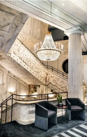  ?? ?? The grand marble staircase of the Candler Hotel.