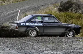  ?? PHOTO: RICHARD DAVISON ?? Black and forth . . . Jareb Verdoner, of Balclutha, digs deep for traction as he exits a Puaho Rd hairpin during the Catlins Rallysprin­t on Saturday.