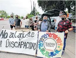  ?? LA VOZ/ARCHIVO ?? EN LA CALLE. Padres y profesiona­les vienen realizando protestas en Córdoba.