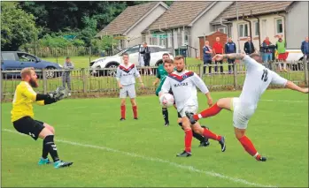  ?? 06_a32ABC06 ?? John Kennedy fires home the winner for Red Star in the semi-final against Kilsyth.