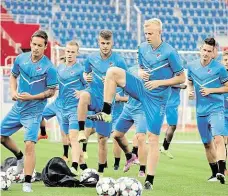  ?? Foto: Jiří Seidl, MAFRA ?? Nové prostředí Ostravští fotbalisté při včerejším tréninku na Městském stadionu v Ostravě, kde dnes hostí Mladou Boleslav.