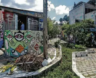  ?? Fabio H. Mendes/Folhapress ?? O Beco do Batman, na Vila Madalena (zona oeste), um dia após enchente; prefeitura quer acordo com Promotoria para retomar construção de piscinão