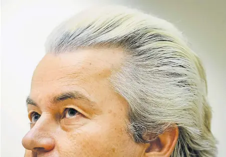  ?? AFP ?? Gebleicht und geföhnt: Die Wasserstof­fmähne ist Geert Wilders Markenzeic­hen.