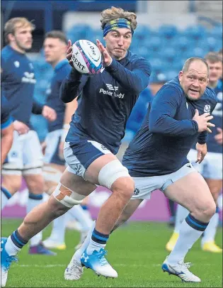  ?? ?? Jamie Ritchie and his team-mates finalise their preparatio­ns at Murrayfiel­d yesterday