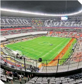  ??  ?? El legendario Estadio Azteca haría historia al albergar su tercera Copa del Mundo