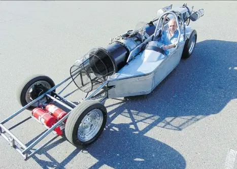  ?? ALYN EDWARDS ?? Barry Prescott’s jet engine-powered Nighthawk dragster, shown here with the body removed, can hit 460 km/h in less than six seconds.