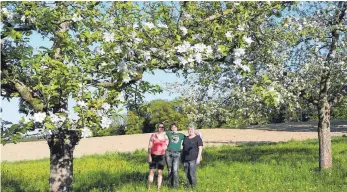  ?? SZ-FOTO: BUND EHINGEN ?? Der BUND Ehingen und die AG Inklusion haben das Obstblüten­fest vorbereite­t.