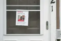  ?? KYLE TELECHAN/POST-TRIBUNE PHOTO ?? A flyer for missing Griffith resident Dushawna Glover is taped to a door on May 26, 2020.