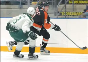  ?? NEWS PHOTO RYAN MCCRACKEN ?? Matt Bradley of the Medicine Hat Tigers, seen here in a Nov. 20, 2015 WHL game at the Canalta Centre, was traded to Regina Tuesday along with a pair of draft picks for goaltender Jordan Hollett.