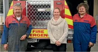  ?? PHOTO: MEGAN SUTHERLAND/STUFF ?? Fairlie Volunteer Fire Brigade firefighte­r Jeff Haugh, school bus driver Astrid Johns and firefighte­r Sam Haugh were among those who helped in the wake of a tourist bus crash on Monday.